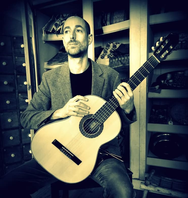 Profile photo of Christopher, Guitar tutor at Wiingy 