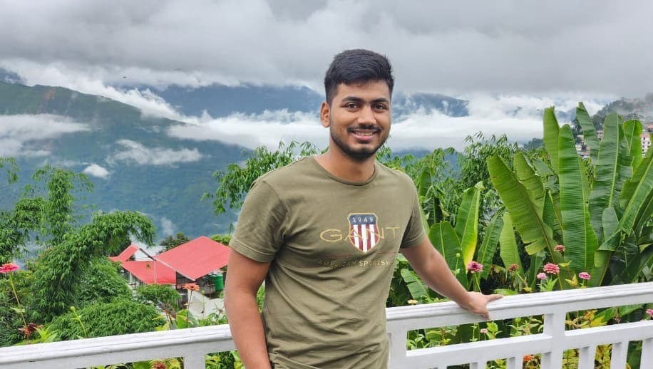 Travel snapshot of Tushar during a trip