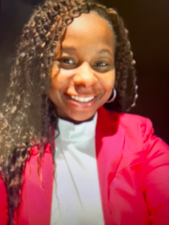 Profile photo of Tricia, English tutor at Wiingy