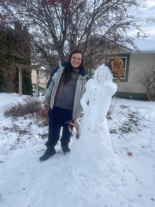 Travel snapshot of Eli during a trip 