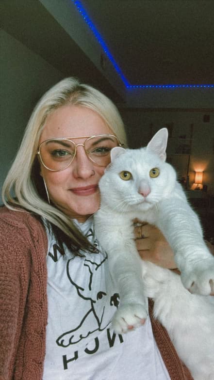 Profile photo of Ms. Andrea/Andy, Singing tutor at Wiingy