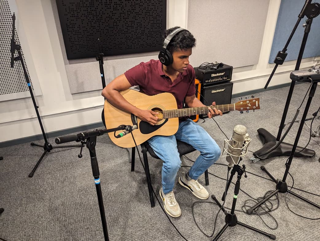 Digital pen-tab teaching notes by Leander Louis 