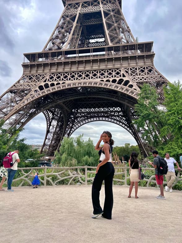 Travel snapshot of Elissa during a trip 