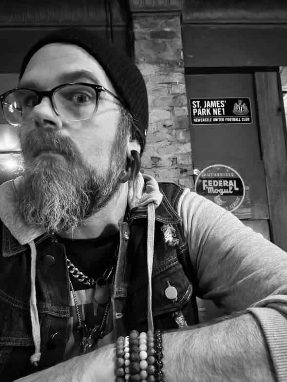 Profile photo of Peat, Guitar tutor at Wiingy 