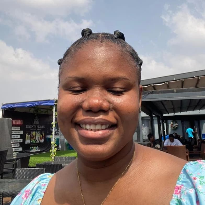 Profile photo of Tori, Singing tutor at Wiingy 