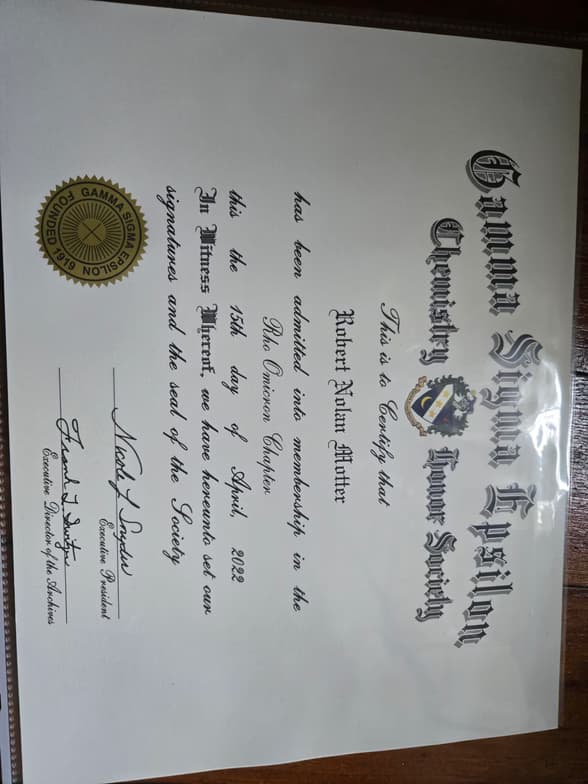 Verified degree or teaching certification of Robert 