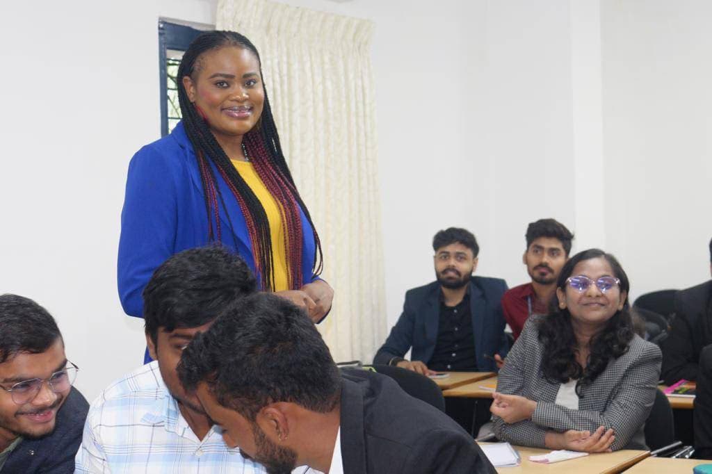 Elise conducting a lesson