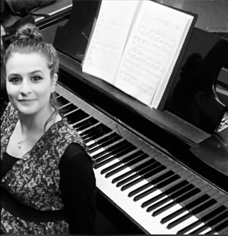 Profile photo of Francesca, Piano tutor at Wiingy 