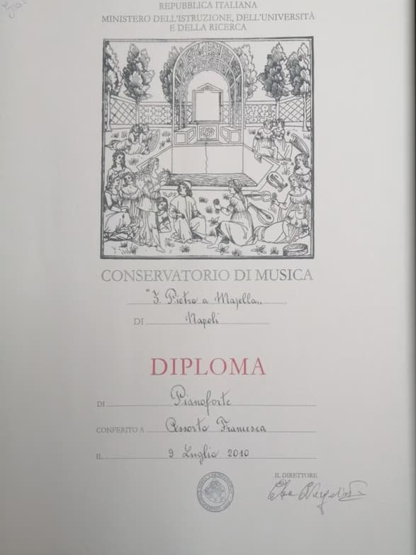 Verified degree or teaching certification of Francesca 