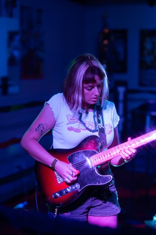 Profile photo of Carla, Guitar tutor at Wiingy 