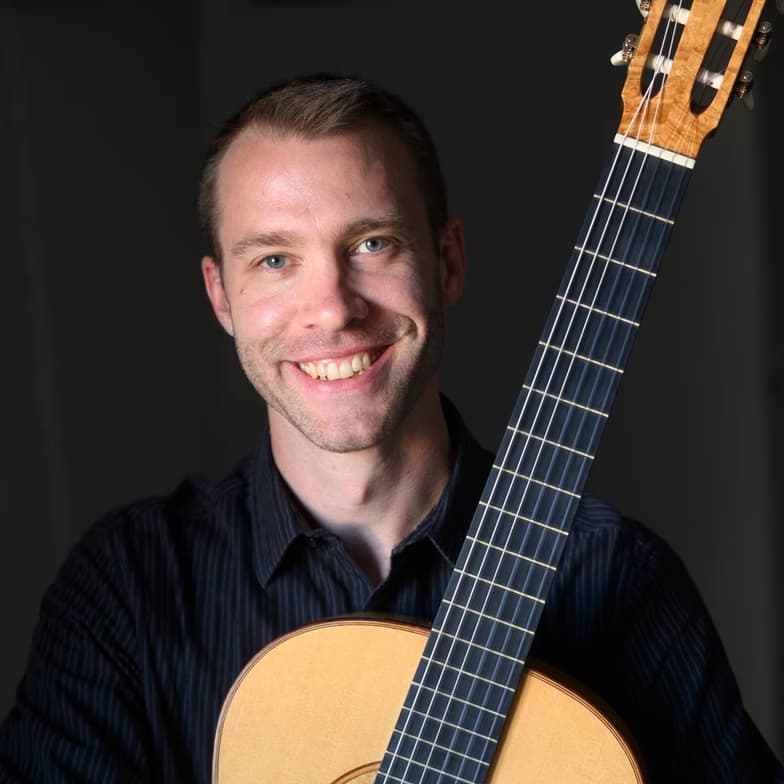 Profile photo of Benjamin, Guitar tutor at Wiingy
