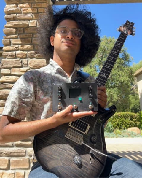 Profile photo of Rohit, Guitar tutor at Wiingy 