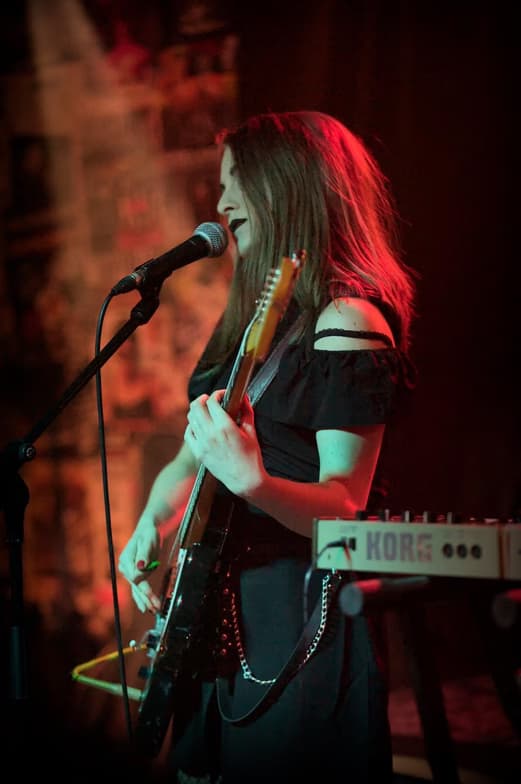 Travel snapshot of Stella during a trip 