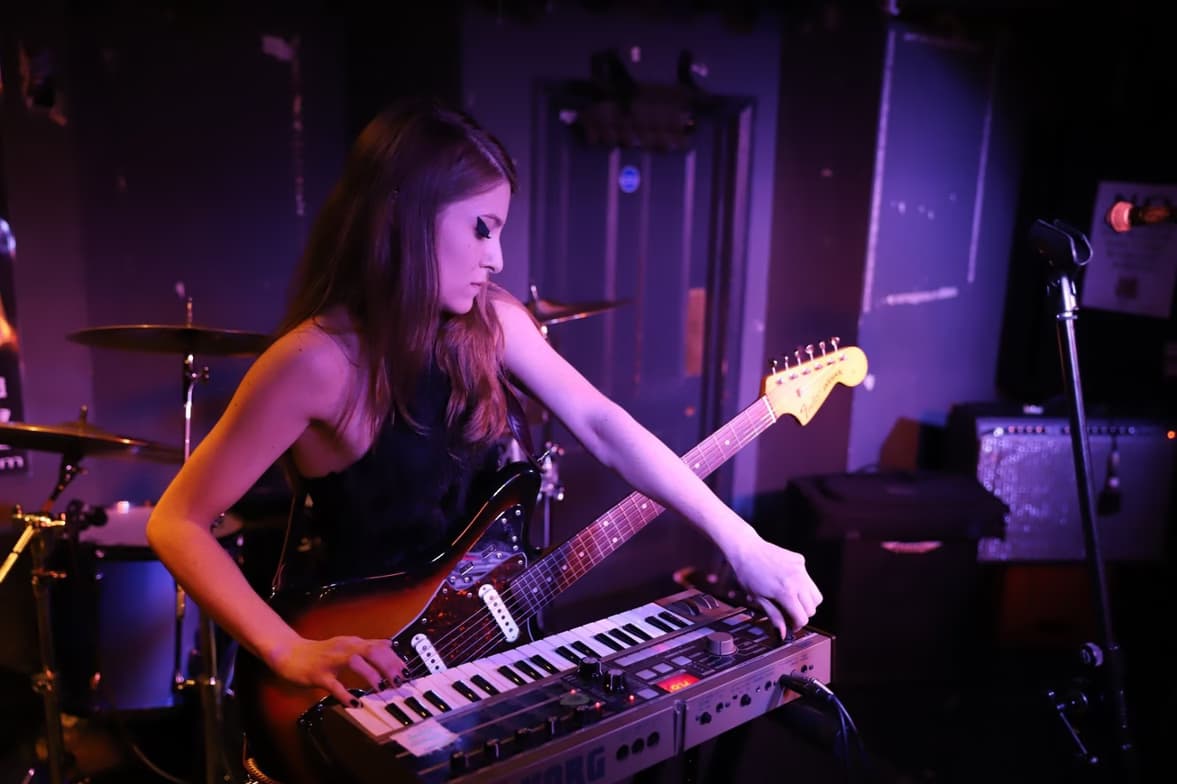 Profile photo of Stella, Singing tutor at Wiingy 