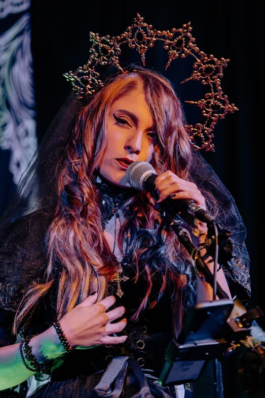 Casual photos of Stella, Wiingy tutor 