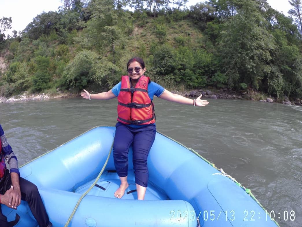 Travel snapshot of Rituparna during a trip 