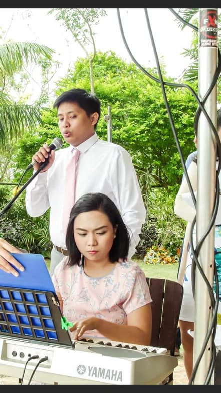 Casual photos of Elijah John, Wiingy tutor 