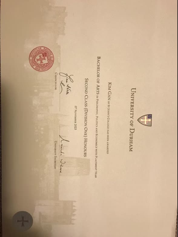 Verified degree or teaching certification of Kim 