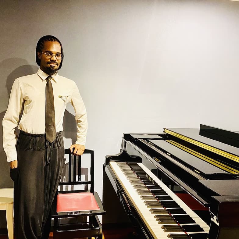 Profile photo of Juan, Piano tutor at Wiingy 