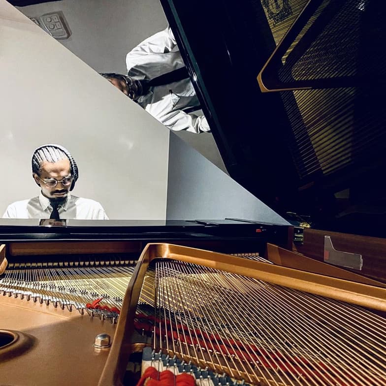 Profile photo of Juan, Piano tutor at Wiingy 