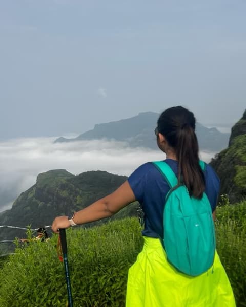 Travel snapshot of Jigisha during a trip 