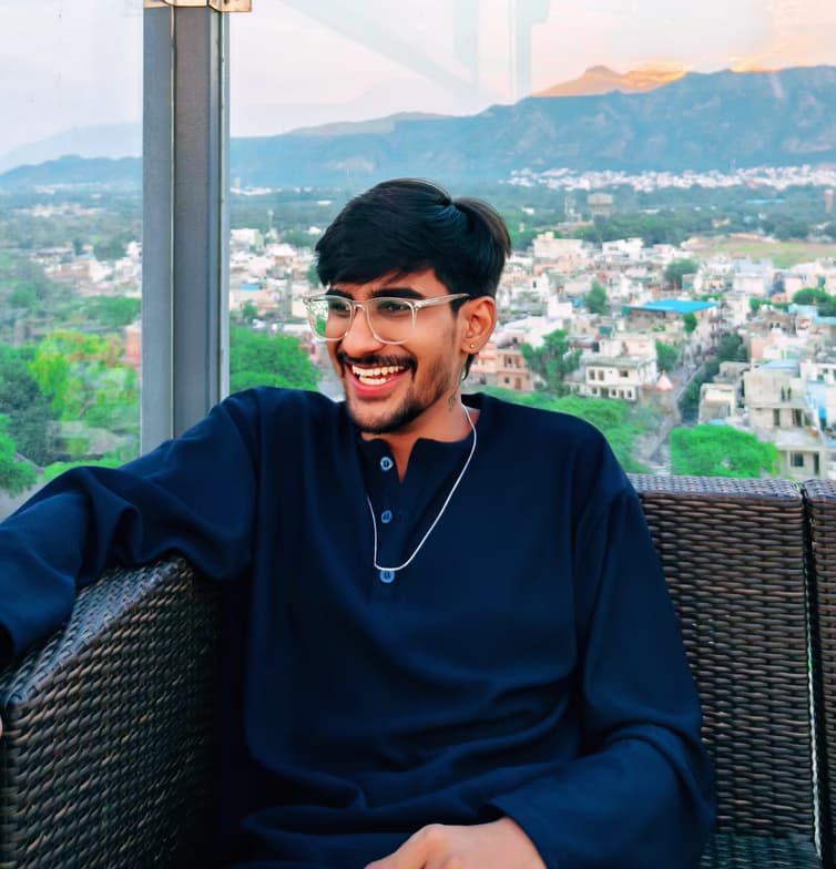 Profile photo of Shiva, Games tutor at Wiingy 