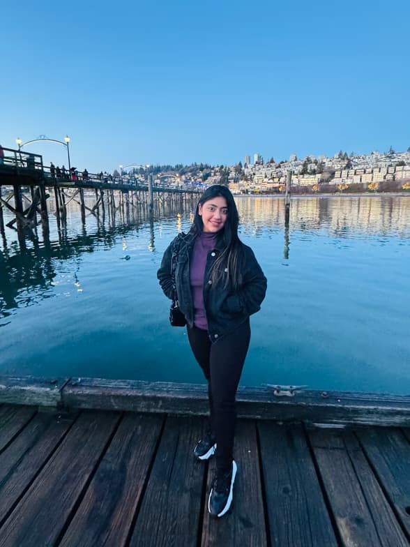 Profile photo of Simranlin, Economics tutor at Wiingy 