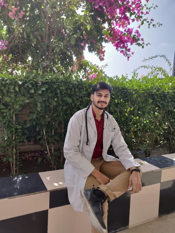 Profile photo of Dr. Animesh, Biology tutor at Wiingy 