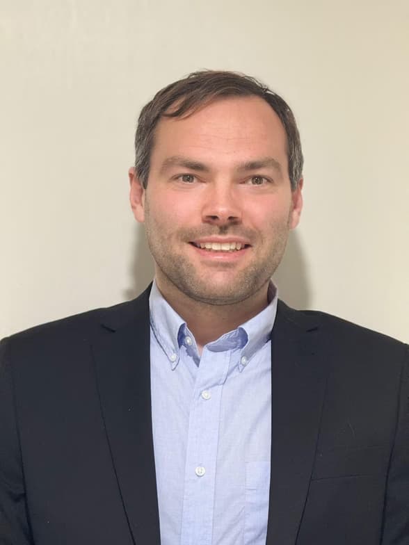 Profile photo of Theo, English tutor at Wiingy 