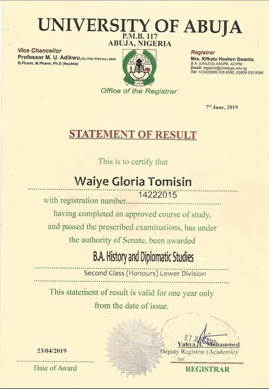 Verified degree or teaching certification of Gloria  