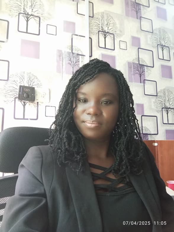 Profile photo of Gloria , English tutor at Wiingy 