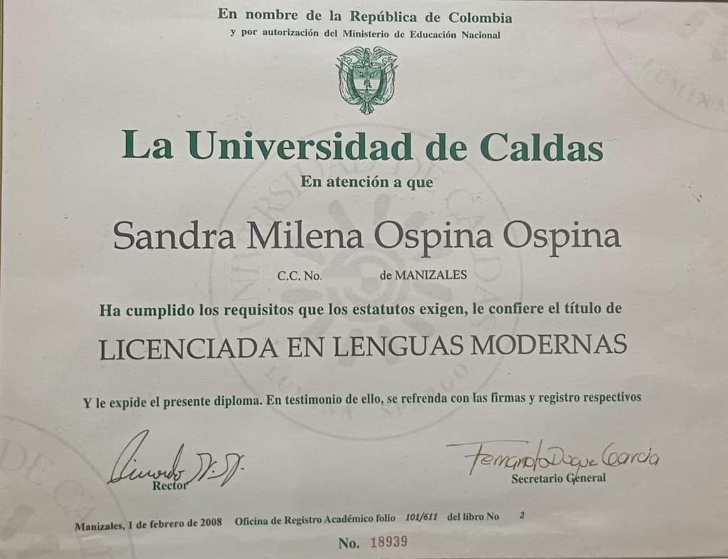 Verified degree or teaching certification of Sandra 