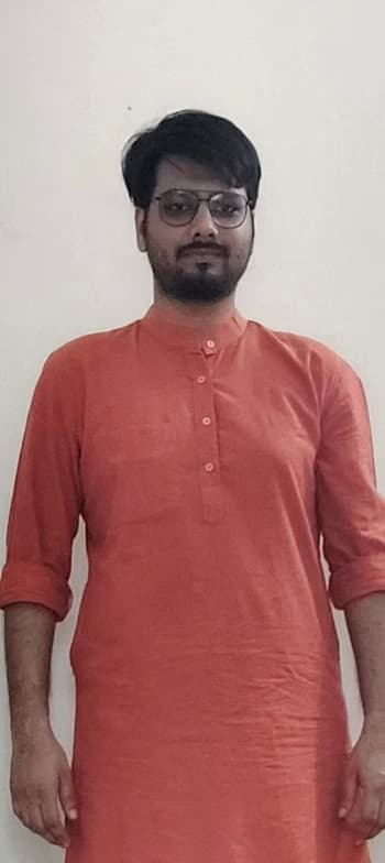Profile photo of Shreesh, Hindi tutor at Wiingy 