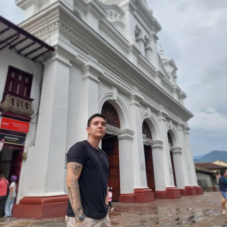 Travel snapshot of Camilo during a trip