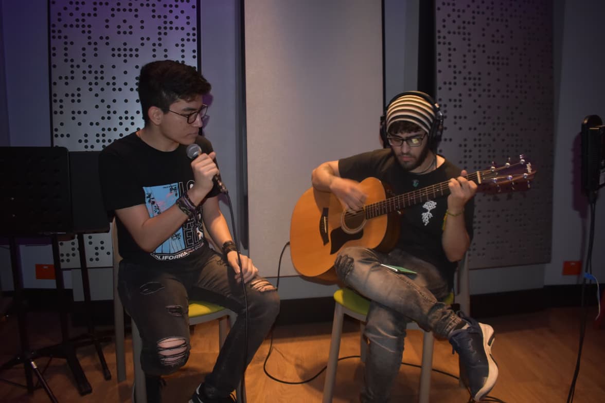 Digital pen-tab teaching notes by Carlos