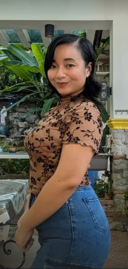 Profile photo of Mary Jeanel, Singing tutor at Wiingy 