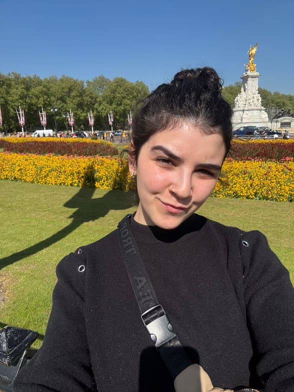 Travel snapshot of Estefania during a trip 