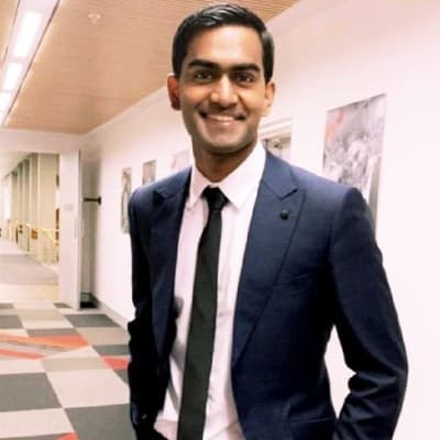 Profile photo of Pasan, Economics tutor at Wiingy