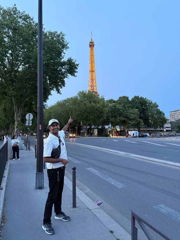 Travel snapshot of Pasan during a trip 