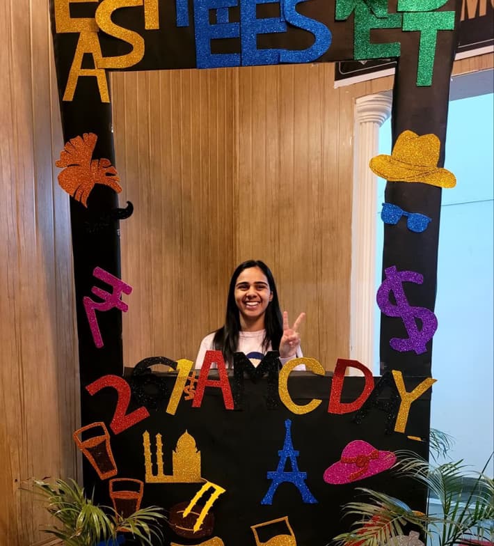 Profile photo of Diya , Economics tutor at Wiingy 