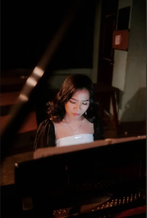 Profile photo of Franzelle Hope, Singing tutor at Wiingy