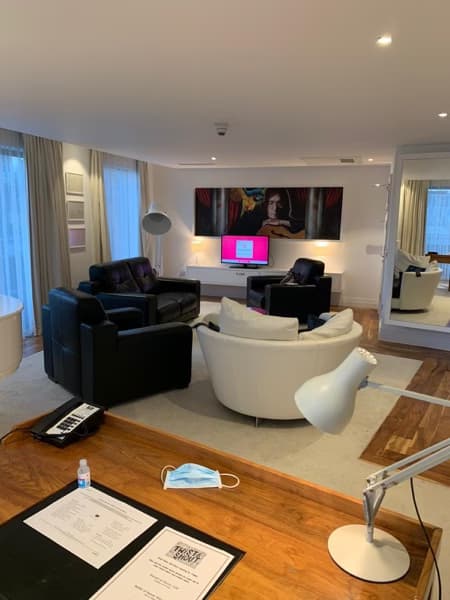 Travel snapshot of Oliver during a trip 