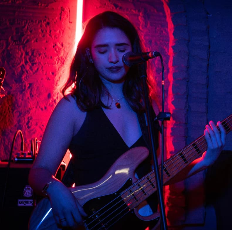 Profile photo of Mariana, Singing tutor at Wiingy