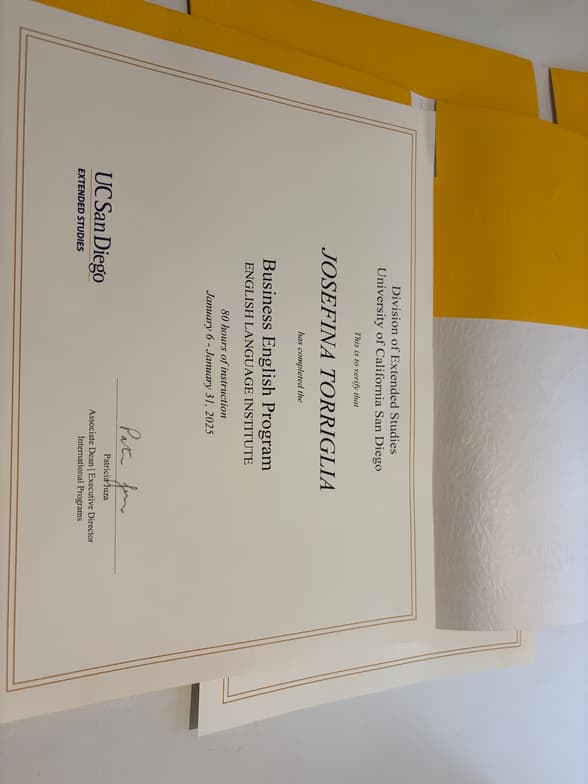 Verified degree or teaching certification of Josefina 