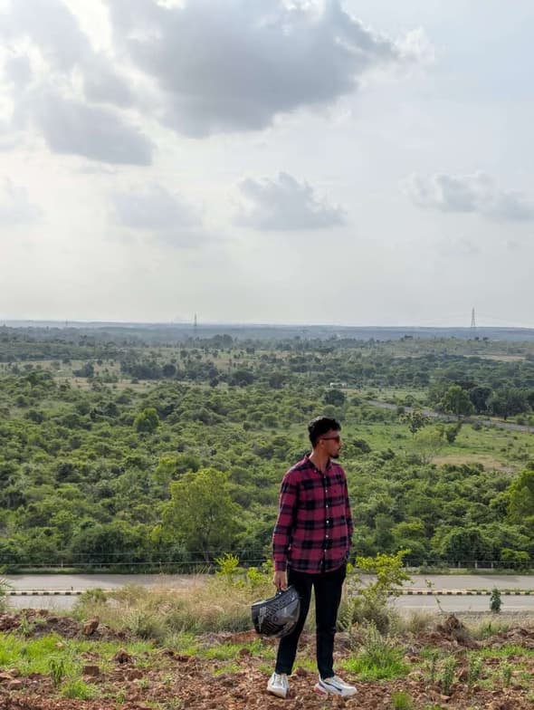 Travel snapshot of Durgesh during a trip