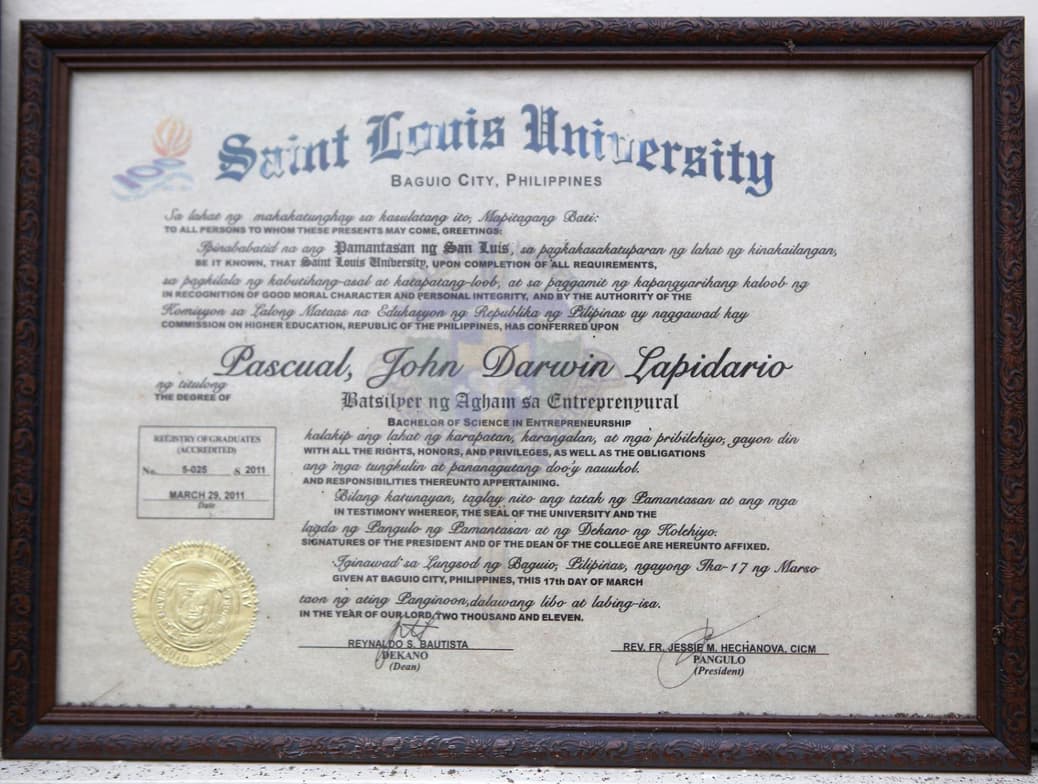 Verified degree or teaching certification of John Darwin 