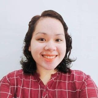 Profile photo of Angelie, English tutor at Wiingy 