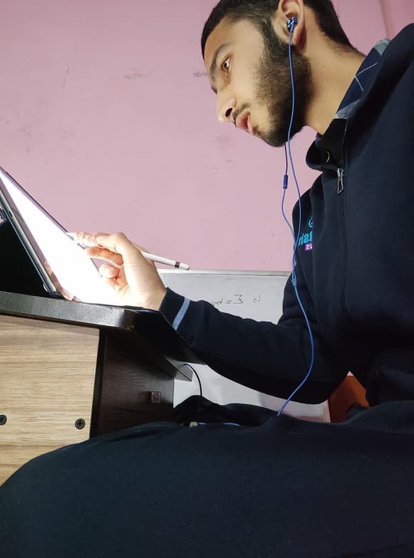 Arsalan  conducting a lesson 