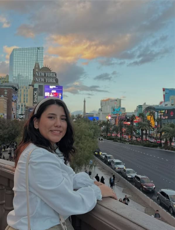 Travel snapshot of Candela during a trip 