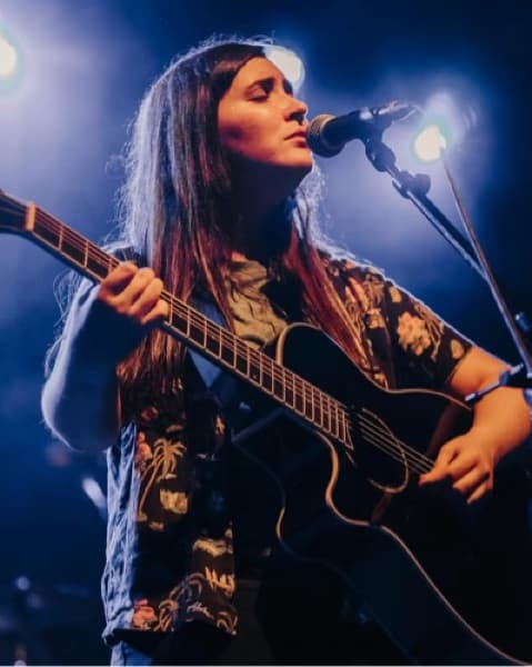 Profile photo of Samantha, Guitar tutor at Wiingy 